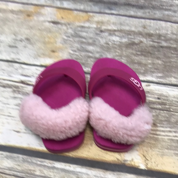 UGG sandals - Picture 3 of 5